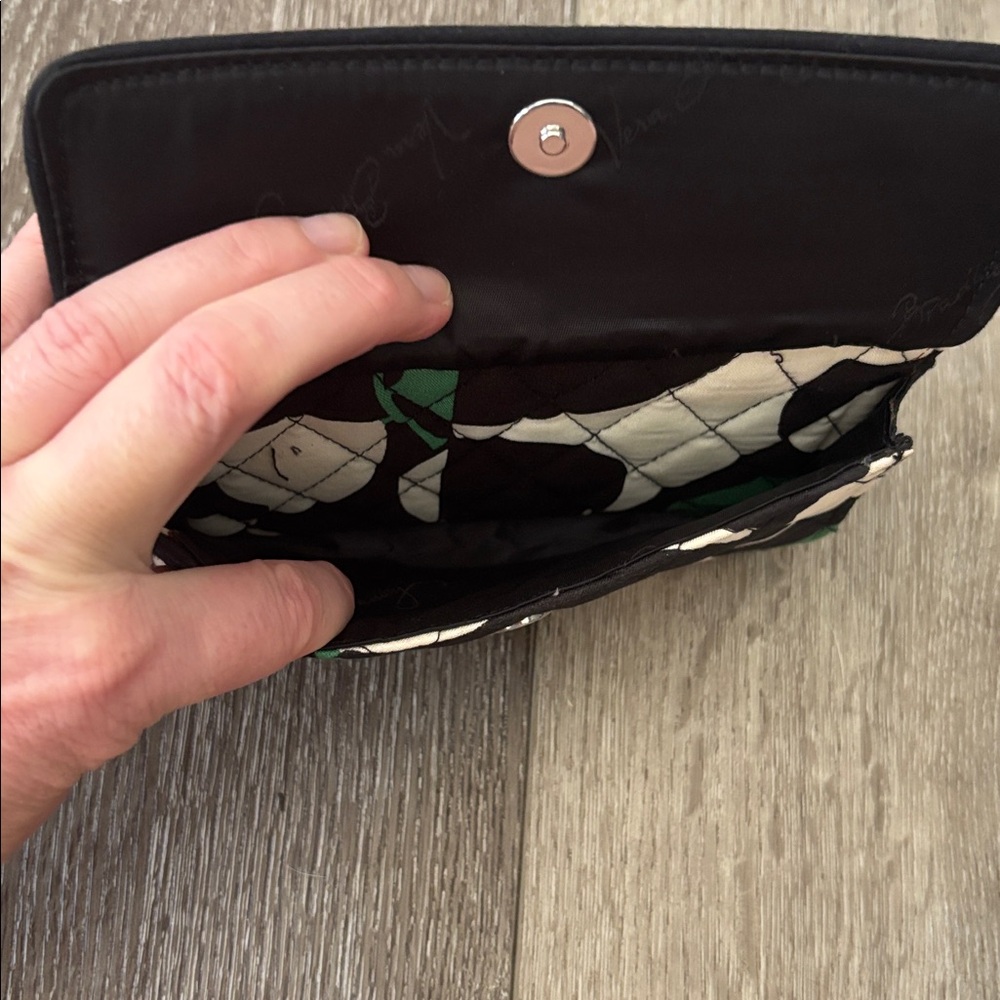 Vera Bradley All in One Crossbody for iPhone 6+ - “Imperial Rose” design - NWT - Picture 7 of 13